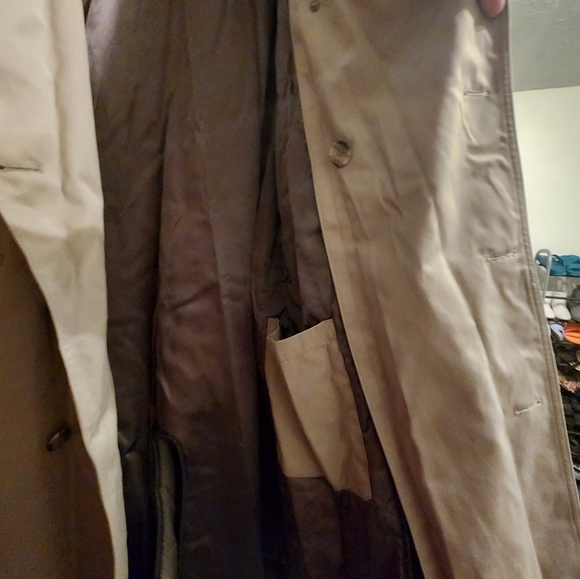 London Fog Double Breasted Men's trench coat 40 regular - Picture 4 of 16